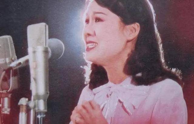 原来早已退出中国籍?被老外“玩腻就丢掉”的郑绪岚<strong></p>
<p>鲸鱼币</strong>,却回国捞金