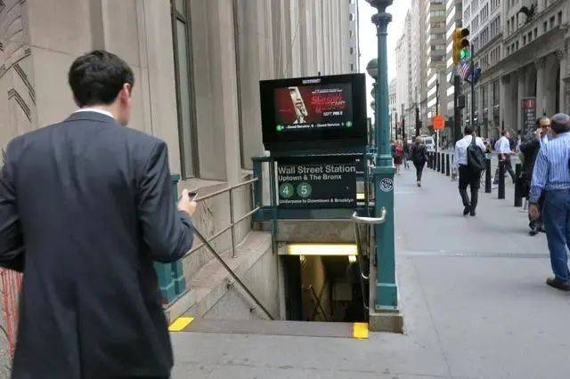 广州出现“超迷你”地铁口<strong></p>
<p>新农币</strong>,仅容两人并排走