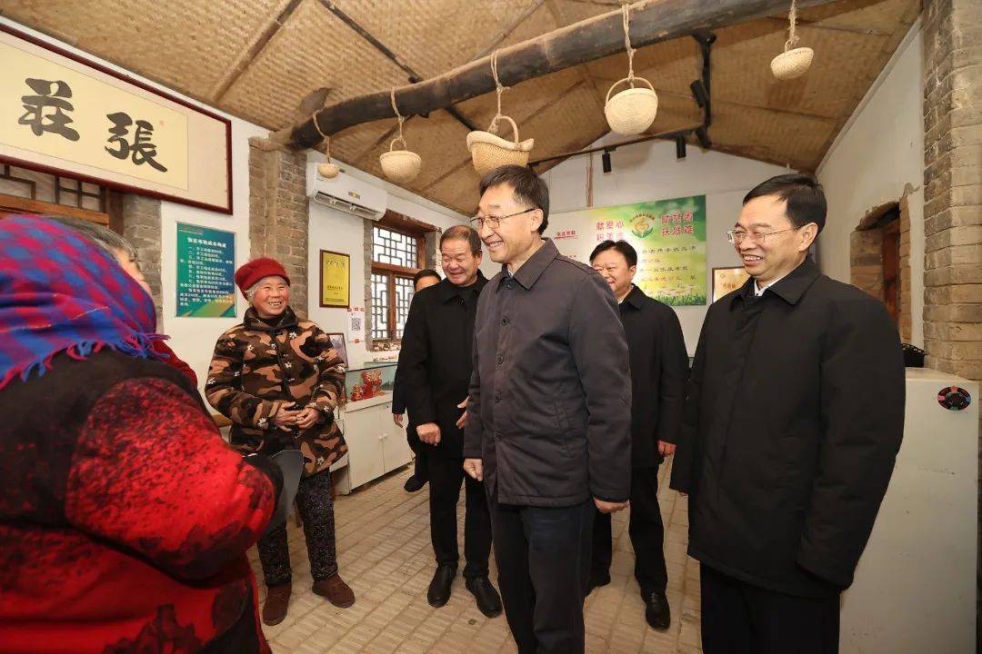 履新后首日<strong></p>
<p>新农币</strong>,刘宁到兰考县调研