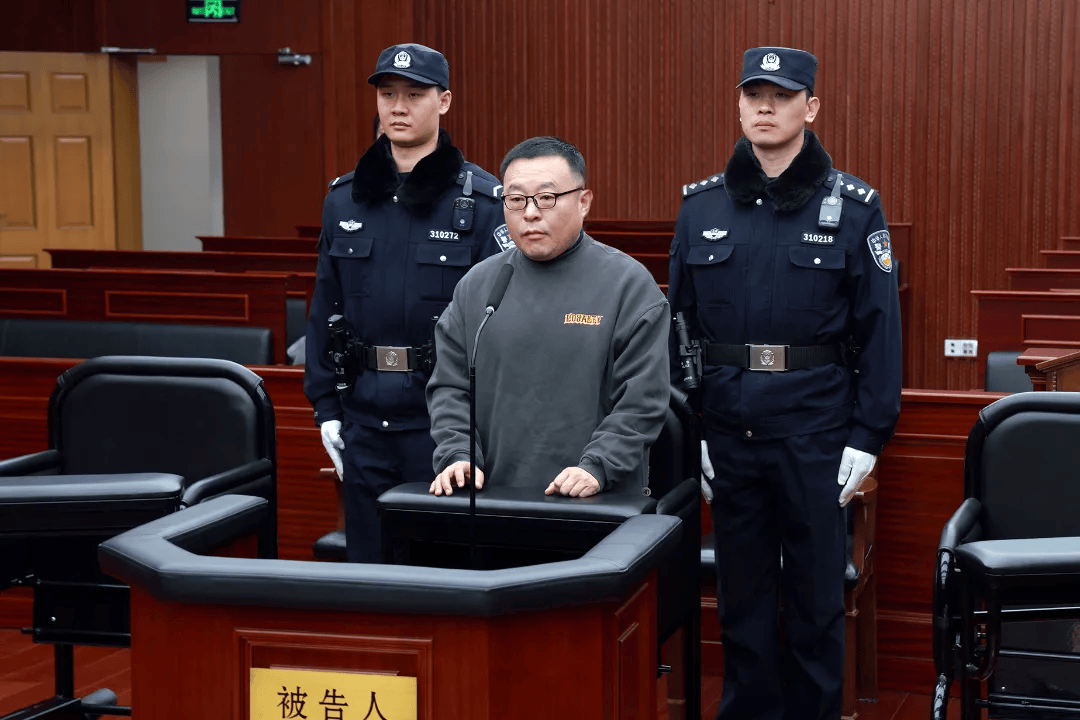 姚凯<strong></p>
<p>新农币</strong>,在上海市静安区副区长、浦东新区副区长、上海市住建委主任等职上,受贿5632万