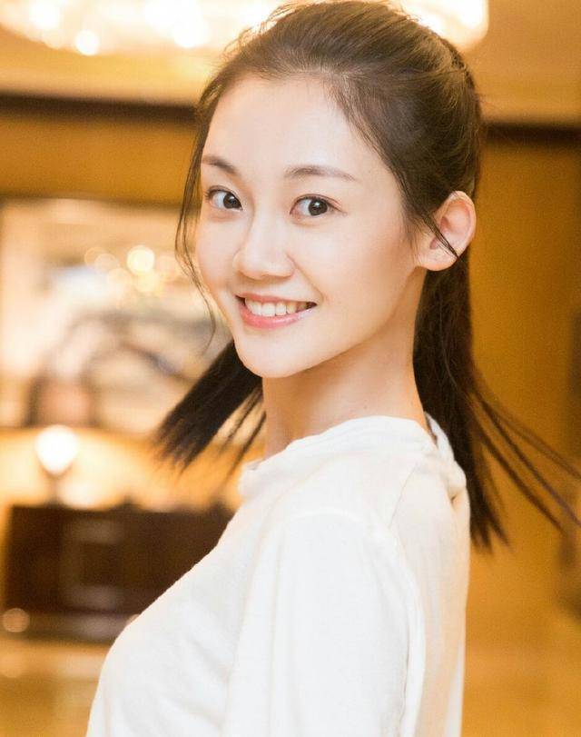 冯小刚直言:她太能装了<strong></p>
<p>新农币</strong>,永远红不了,就更别提拿奖了