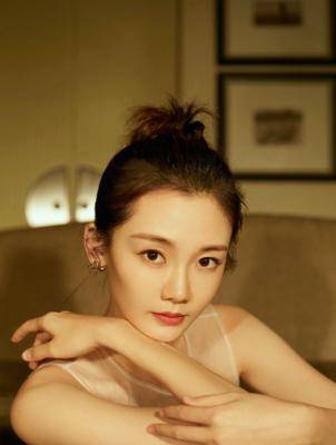 冯小刚直言:她太能装了<strong></p>
<p>新农币</strong>,永远红不了,就更别提拿奖了