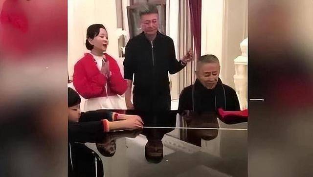 冯小刚直言:她太能装了<strong></p>
<p>新农币</strong>,永远红不了,就更别提拿奖了