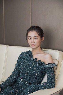 冯小刚直言:她太能装了<strong></p>
<p>新农币</strong>,永远红不了,就更别提拿奖了