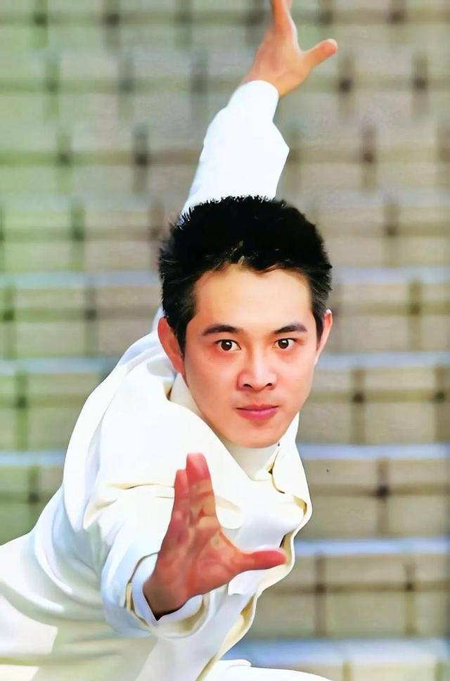 李连杰:后事一切从简<strong></p>
<p>炒币的网站</strong>，不用立碑也不用办丧事，树葬海葬都可以