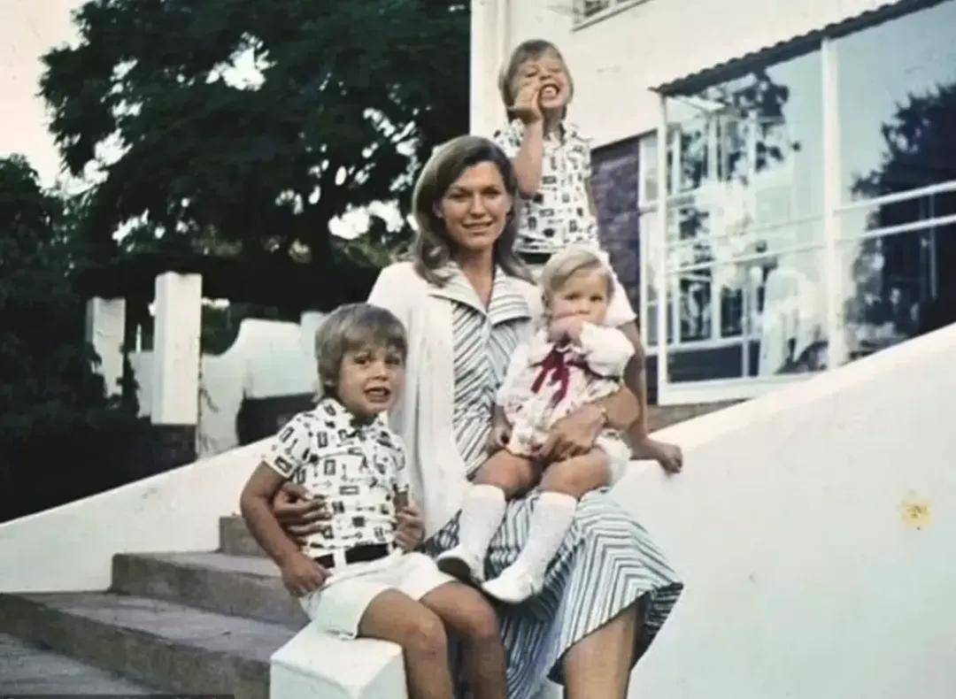 和富豪做亲戚的“痛苦”：马斯克制片人妹妹吐槽因为大哥是富豪<strong></p>
<p>币金网</strong>，自己拍电影老是被多要钱