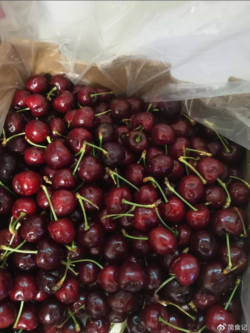 车厘子暴跌80%<strong></p>
<p>合约币走势</strong>,为何还是没人买?这4个原因很现实,难以改变