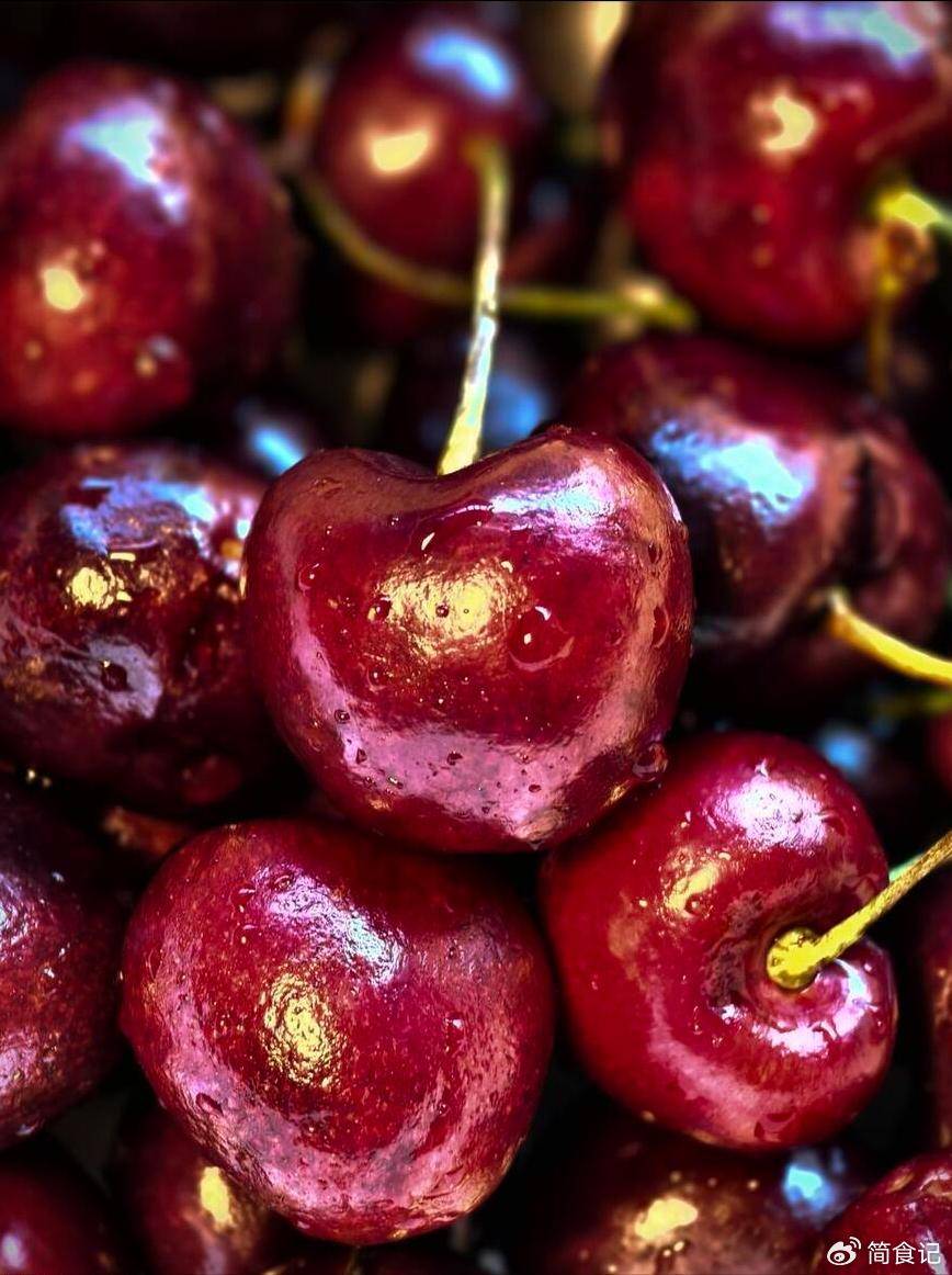 车厘子暴跌80%<strong></p>
<p>合约币走势</strong>,为何还是没人买?这4个原因很现实,难以改变