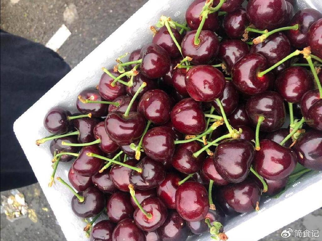 车厘子暴跌80%<strong></p>
<p>合约币走势</strong>,为何还是没人买?这4个原因很现实,难以改变