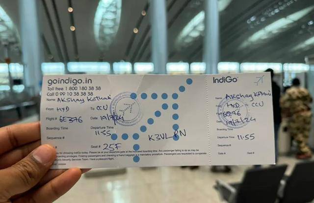 为什么登机牌越来越薄<strong></p>
<p>支点币圈</strong>，火车票却越来越厚？