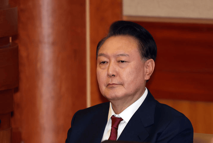 尹锡悦被爆患有致盲率前三眼病黄斑变性<strong></p>
<p>支点币圈</strong>，宣布戒严令前曾在医院接受诊疗