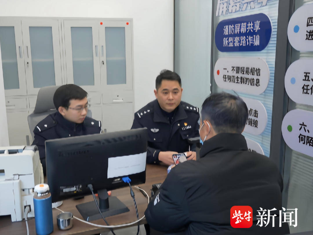 男子一次性买了166张千元面值的大润发购物卡<strong></p>
<p>炒币线视频讲解</strong>，还把卡号和密码发给了骗子......