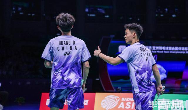 在青岛上演惊天大逆转!中国队3:2险胜日本队<strong></p>
<p>炒游戏币</strong>,挺进羽毛球亚团赛决赛