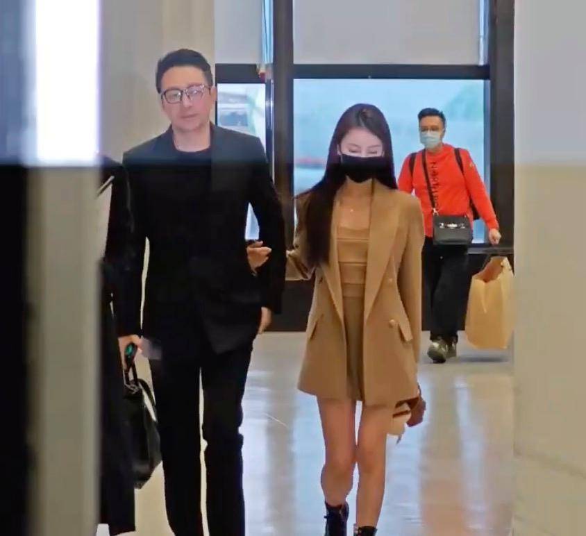 大S去世后<strong></p>
<p>炒币必备书籍</strong>，汪小菲今日再次在台北出现