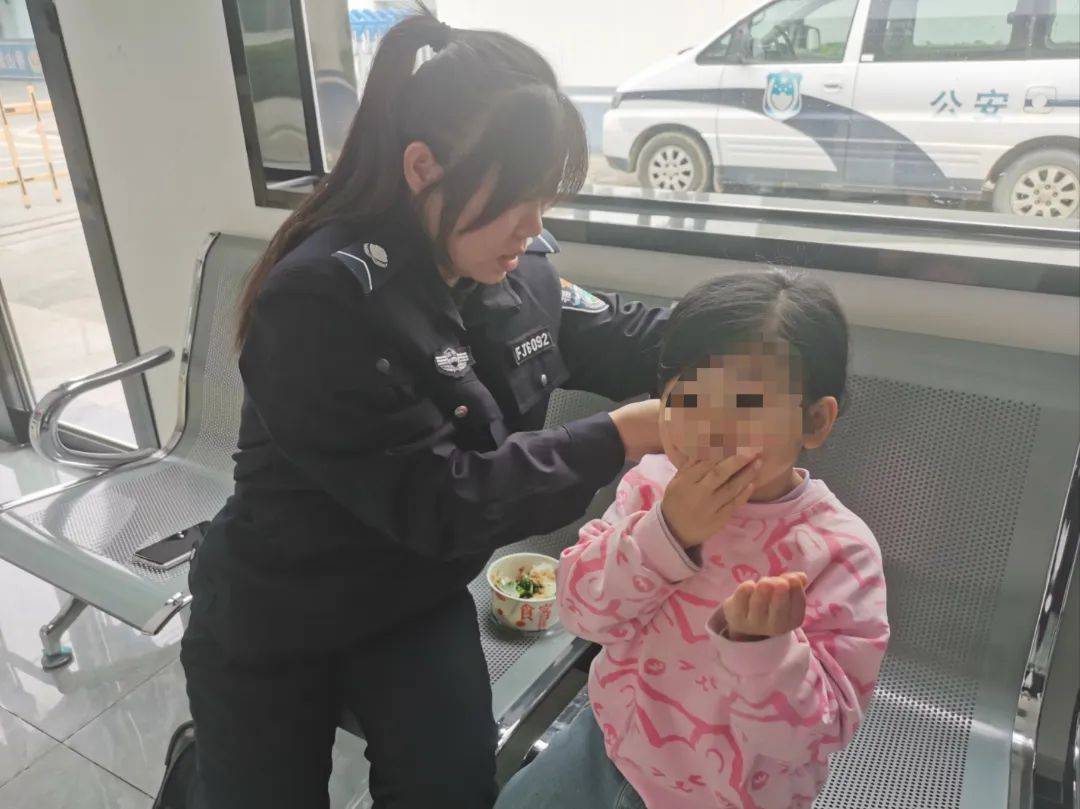 6岁女童<strong></p>
<p>炒币必备书籍</strong>，从泉州走到厦门！网友：这娃“太能跑了”