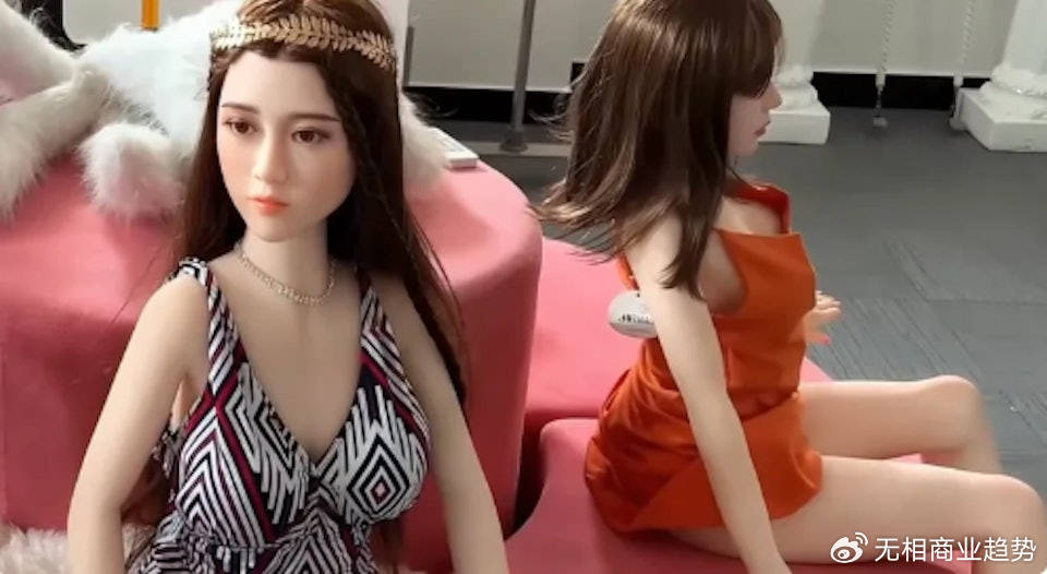 性机器人时代<strong></p>
<p>币圈94</strong>,来了