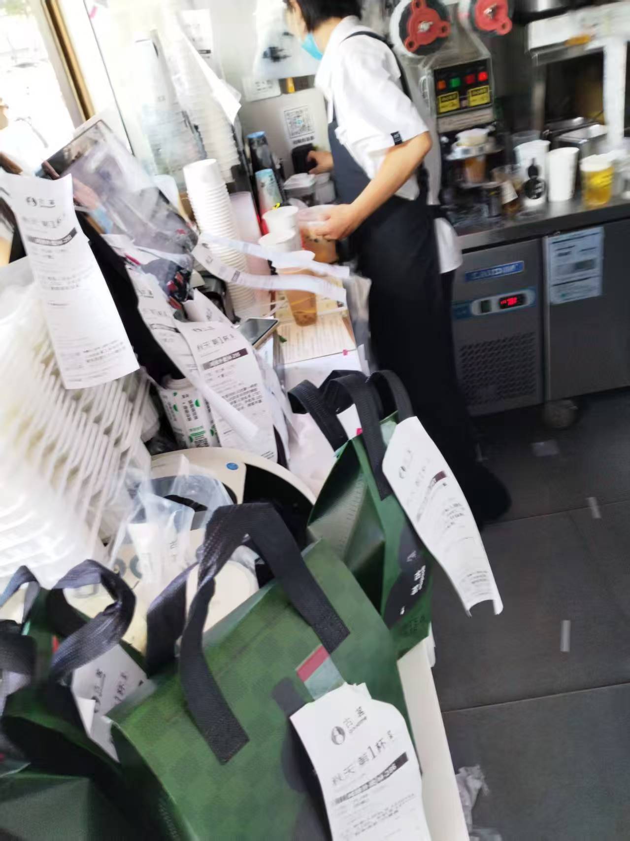 骑手谈平台“卷”社保:我不怕累<strong></p>
<p>yenten币</strong>,能接受工资适当变化