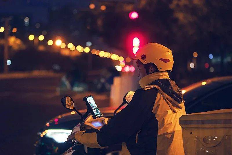 灵活就业人员超两亿<strong></p>
<p>yenten币</strong>,社保谁来买单?