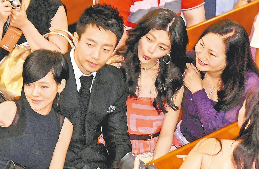 汪小菲为避媒体6天没出门<strong></p>
<p>马兰币价格</strong>，与S妈打视频官司争遗产