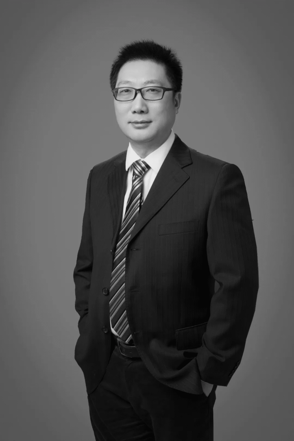 刘永锋教授在参会现场突发脑溢血离世，年仅47岁，浙江大学发布讣告