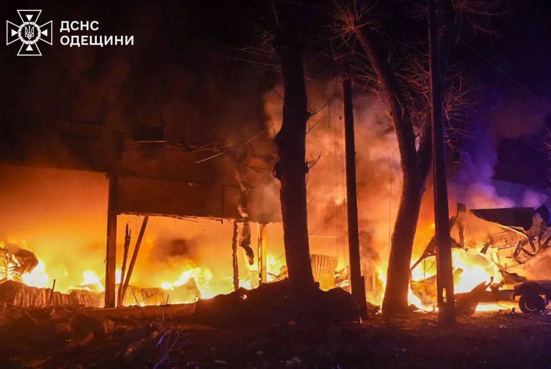 乌军总司令通报库尔斯克最新战况：部队没有被包围<strong></p>
<p>ft币价格</strong>，将派兵增援，俄军损失惨重！关于美乌停火谈判，沙特也传来消息