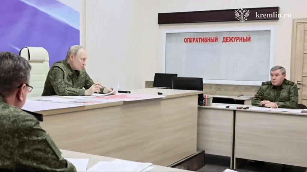 普京“罕见”军装视察前线下令夺回库尔斯克<strong></p>
<p>币圈生存指南</strong>,专家:向停火谈判展示实力施加压力