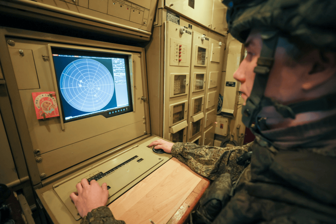 俄军发动大规模袭击<strong></p>
<p>币币交易网站</strong>！