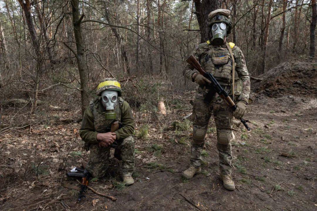 俄军发动大规模袭击<strong></p>
<p>币币交易网站</strong>！