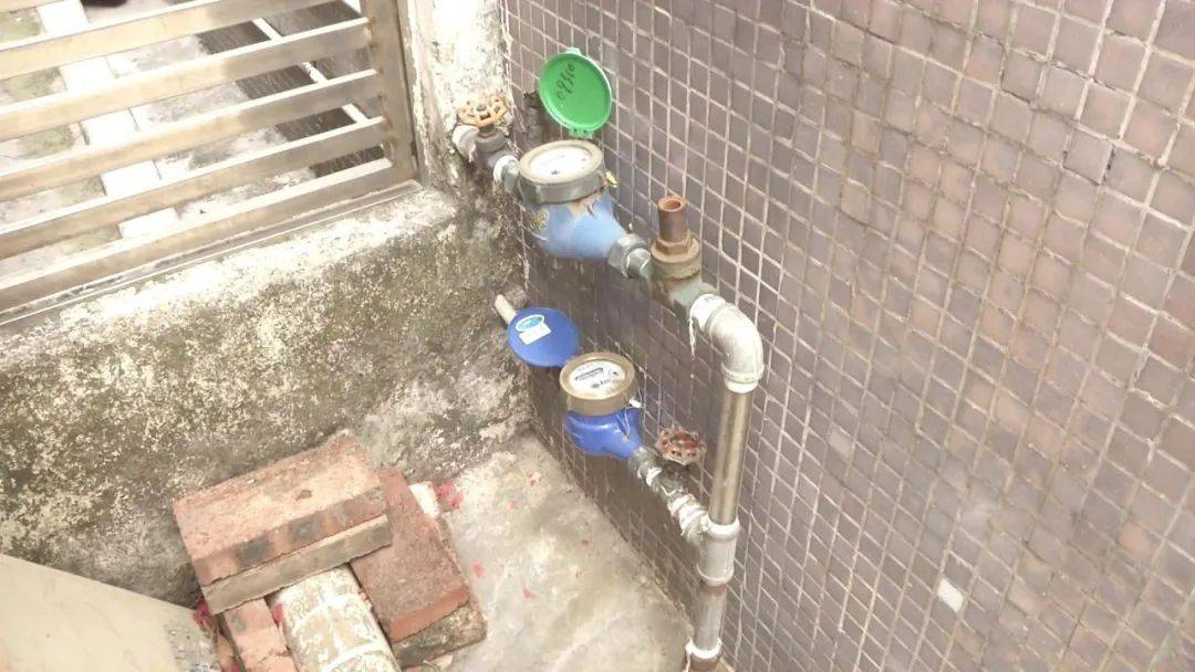 相隔几条街<strong></p>
<p>币圈联盟</strong>，佛山两户人家竟互交水费16年！其中1户要补1.2万元？