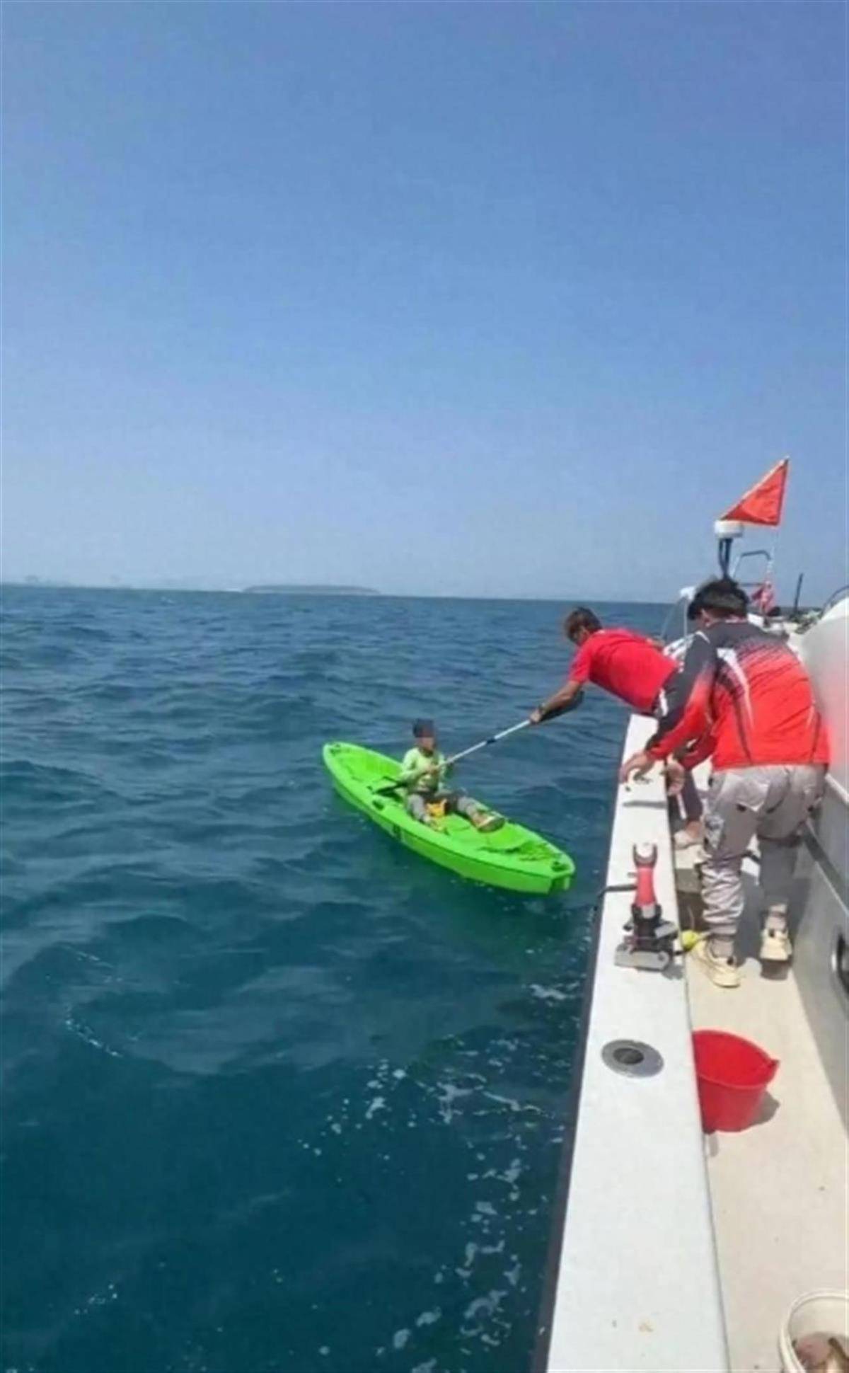 “从陵水漂到三亚”海钓男孩父亲发声：村里抽干水塘找孩子？此事不属实