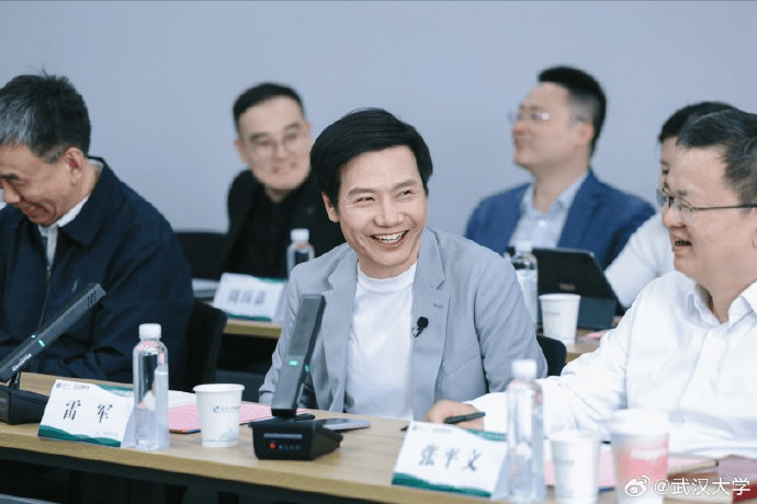 雷军回应如何保持好身材:英语不好已经让母校“蒙羞”<strong></p>
<p>币果</strong>,不能再形象欠佳