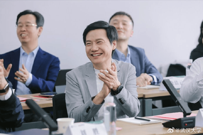 雷军回应如何保持好身材:英语不好已经让母校“蒙羞”<strong></p>
<p>币果</strong>,不能再形象欠佳