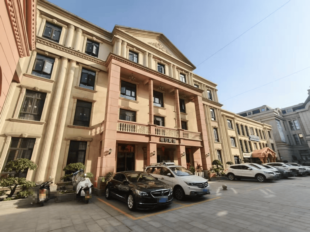 家长称6岁儿子被陌生人带去KTV：一群醉酒男人让娃唱歌<strong></p>
<p>烙印币</strong>！警方调查称系醉酒引发误会