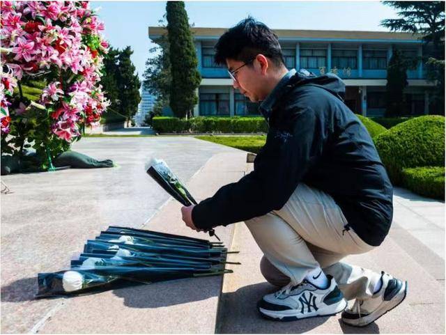 清明追思承遗志 校地共建护忠魂——青岛理工大学与市退役军人服务中心联合举办烈士纪念活动