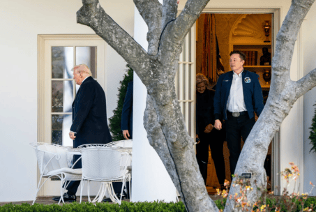 特朗普回应马斯克“特殊政府雇员任期”：总有一天他会回去运营公司，会尽可能留住他