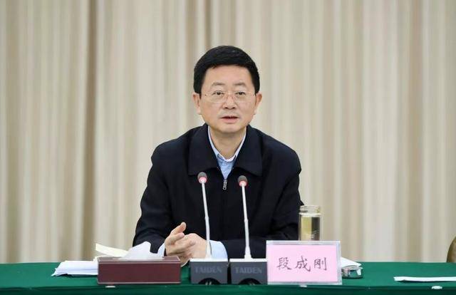 省部级高官任上落马，前下属两天前被查