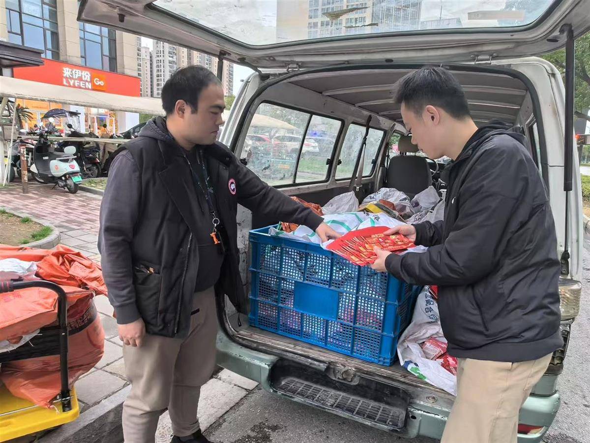 他发出的81万件快递全是电诈卡片<strong></p>
<p>币圈生态图</strong>!武汉江岸警方破获特大诈骗案