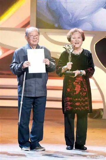 突传消息<strong></p>
<p>币圈生态图</strong>!著名女演员去世!作品家喻户晓