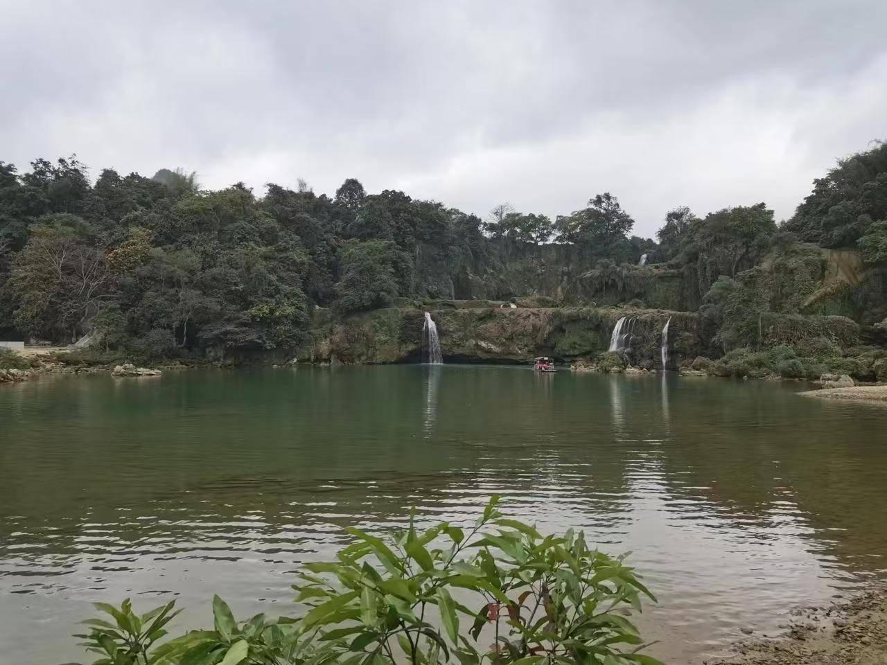 广西德天跨国瀑布变“小水滴”<strong></p>
<p>炒币风险</strong>,景区:枯水期,水量要到6月以后恢复