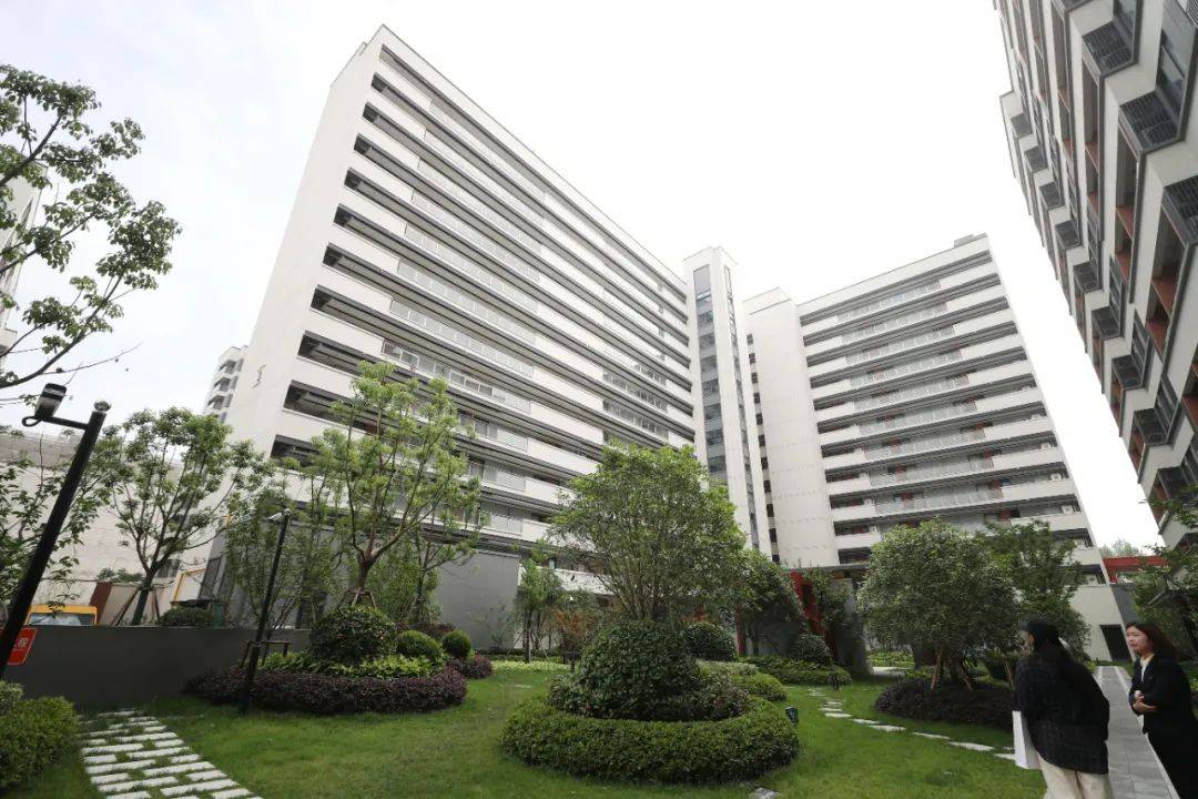 一二线城市房租普降<strong></p>
<p>炒币风险</strong>,房东主动降200留我