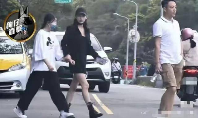 大S儿女回北京<strong></p>
<p>炒币风险</strong>,张兰拉着小玥儿逛街,网友夸汪小菲好帅