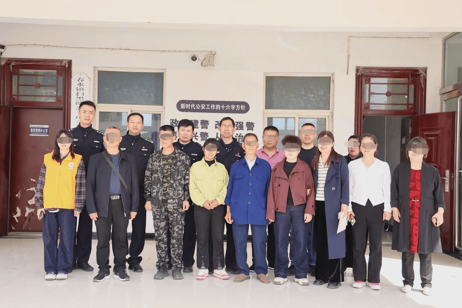 女孩跟男友外出打工失踪<strong></p>
<p>炒币经验</strong>,15年后被找到已育两子 父亲:她当年流浪到河南,不知回家的路