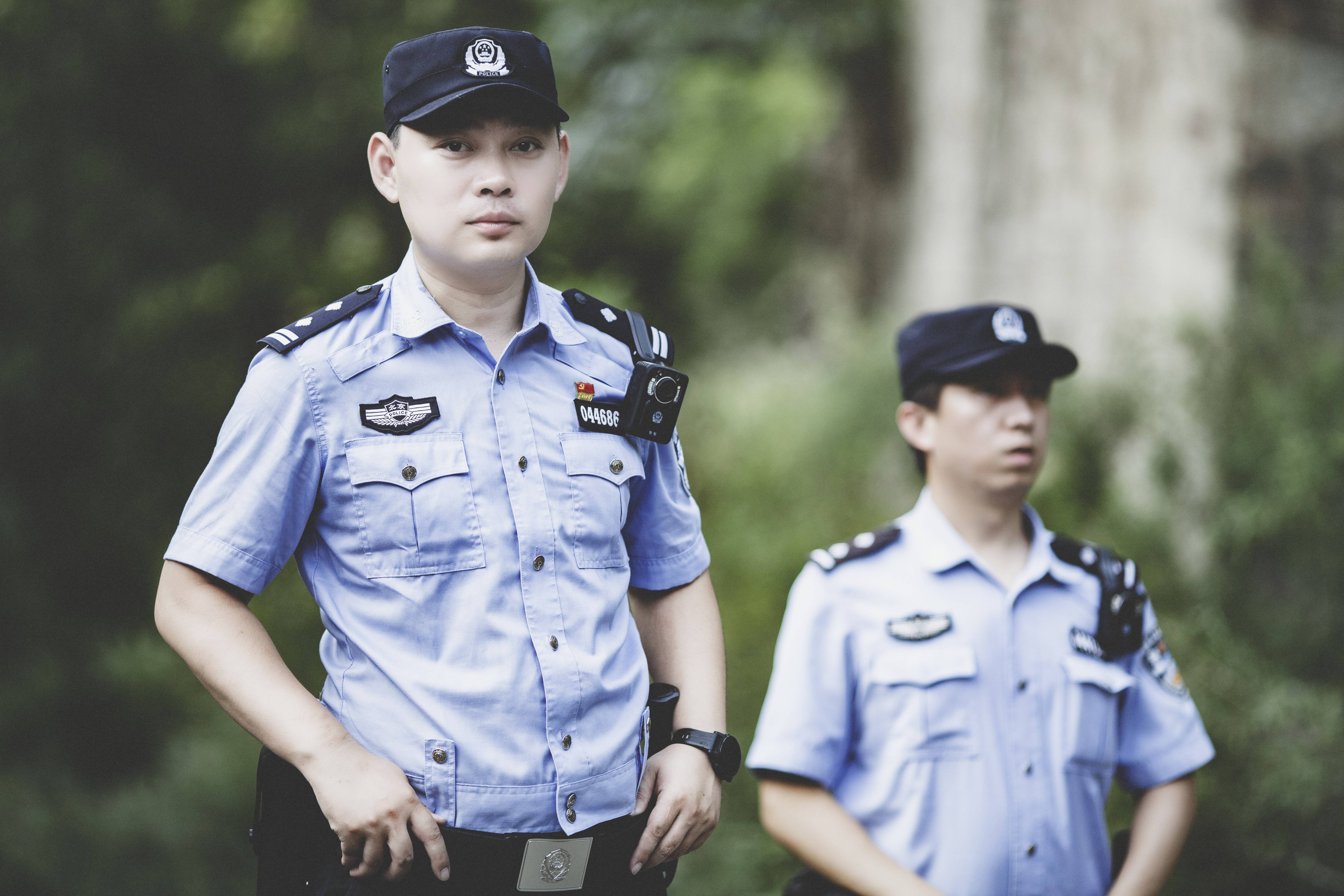 森林警察韩孟祺:乔装成驴友潜伏密林中<strong></p>
<p>今日币圈行情</strong>,抓获“粘鸟”嫌疑人