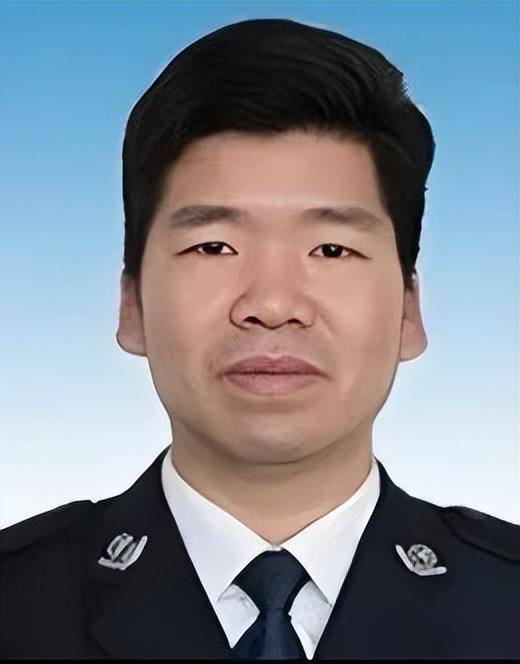 福建4位干部履新<strong></p>
<p>炒币亏惨</strong>，2位升副厅