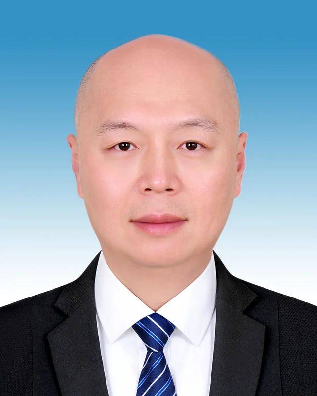 福建4位干部履新<strong></p>
<p>炒币亏惨</strong>，2位升副厅