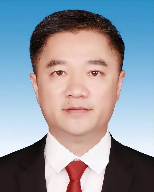 福建4位干部履新<strong></p>
<p>炒币亏惨</strong>，2位升副厅