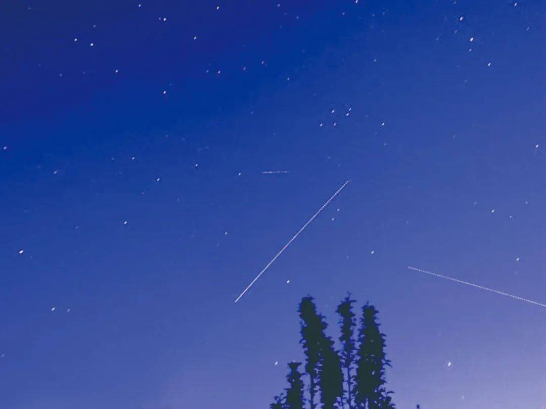 东方红一号还“活”着<strong></p>
<p>炒币亏惨</strong>！有人每年给它拍生日照