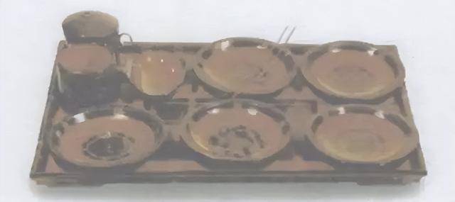 用碗还是用碟吃饭<strong></p>
<p>缅币100</strong>？南北方人吵翻了