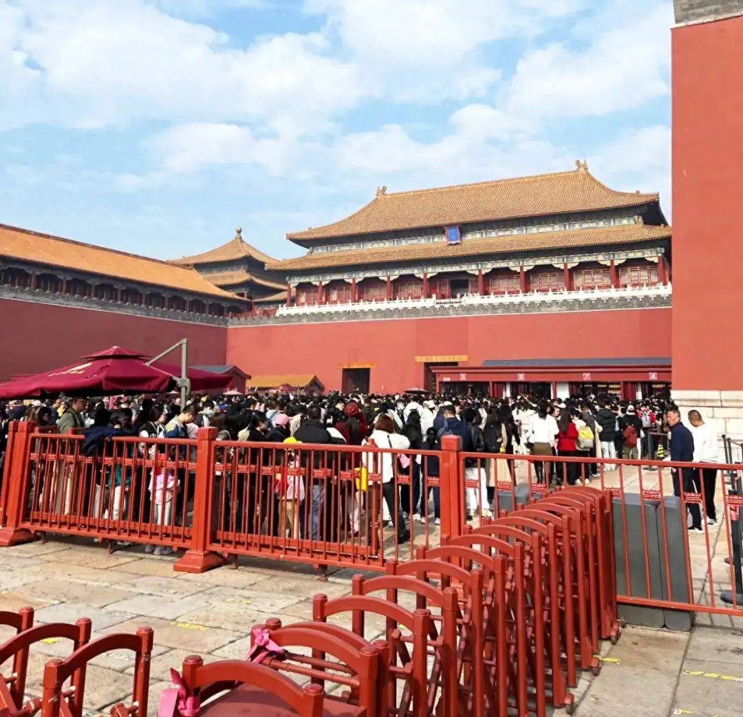 上海囡囡：去了一趟北京<strong></p>
<p>果币网</strong>，忍不住想说说，北京给我的4个印象