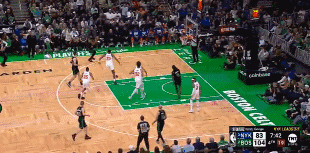 NBA季后赛|知耻后勇<strong></p>
<p>币圈电报</strong>,绿军127:102尼克斯,扳回一城